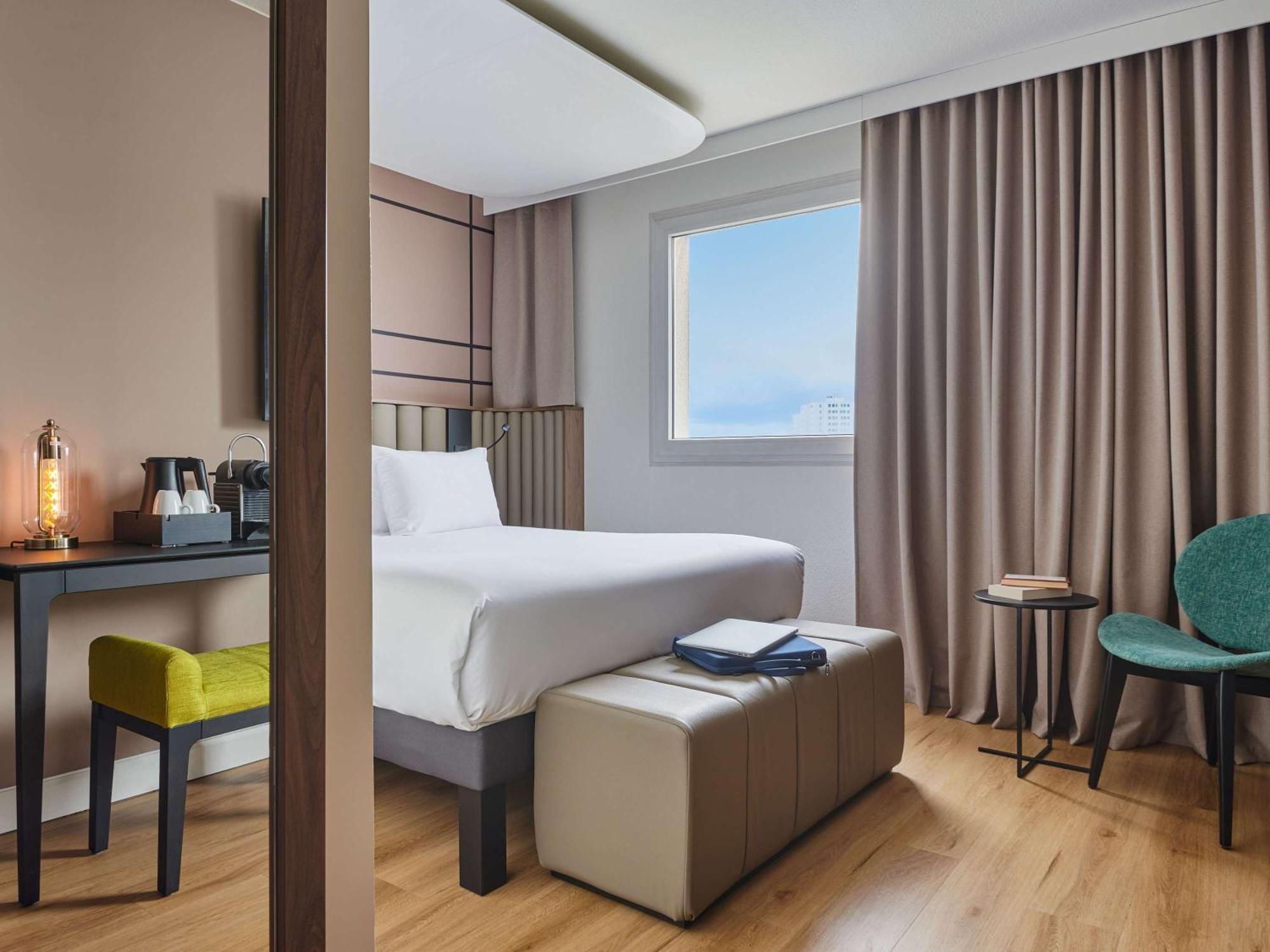 Mercure Paris Nanterre Exterior photo